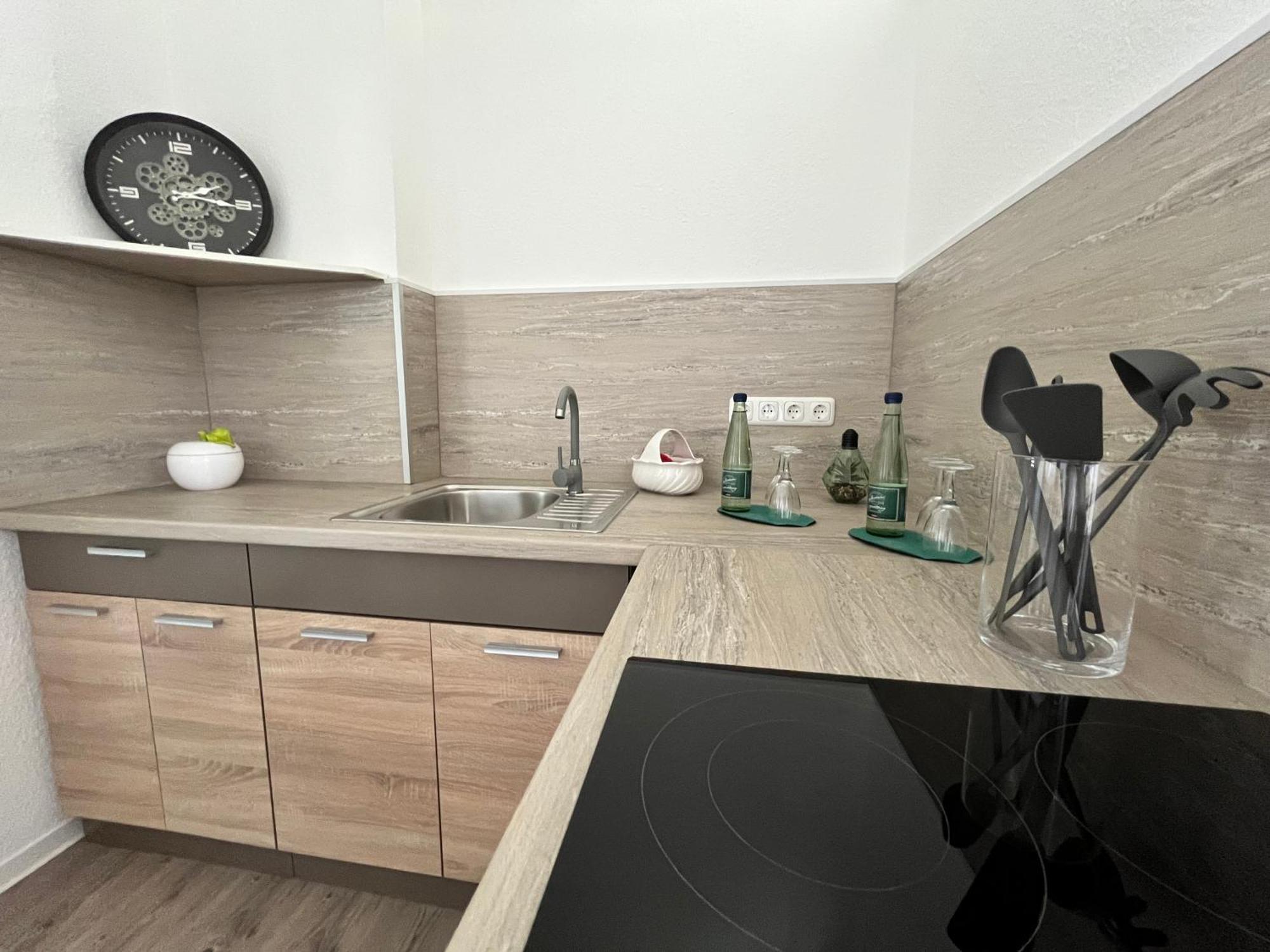 Landgasthof & Hotel Waldeck Treuen Bagian luar foto